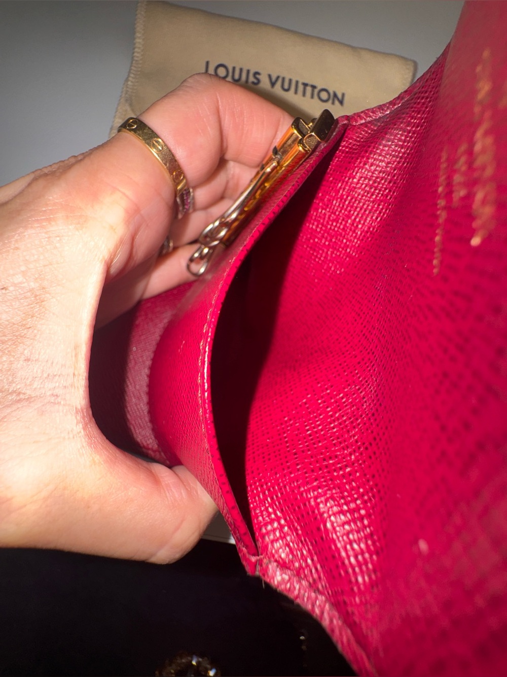 LOUIS VUITTON Monogram 6 Key Multicles Holder Fuchsia - Picture 7 of 16